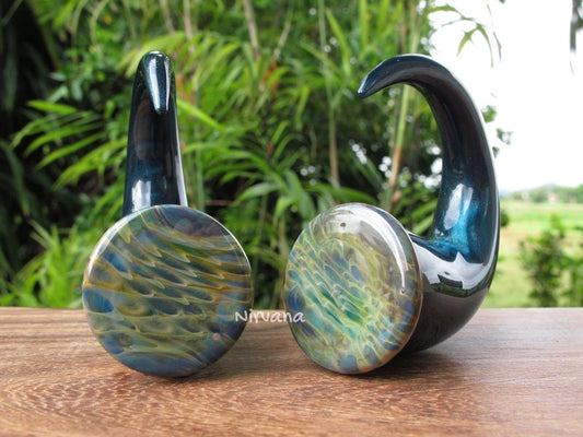 1 Pair (2 Pieces) Unobtanium Pyrex Glass Claws with Exotic Green Fronts