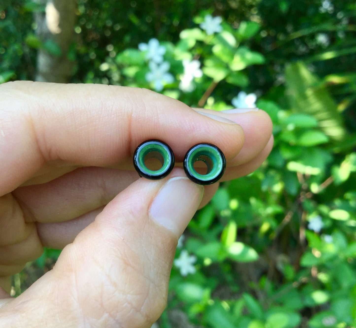 1 Pair (2 Pieces) Black & Jade 2 Tone Tunnels Glass