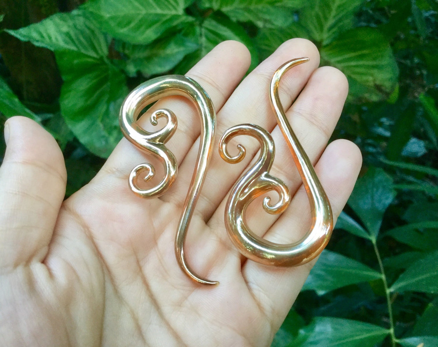 1 Pair (2 Pieces) Real Silver/Gold Color Glass Venus Spirals