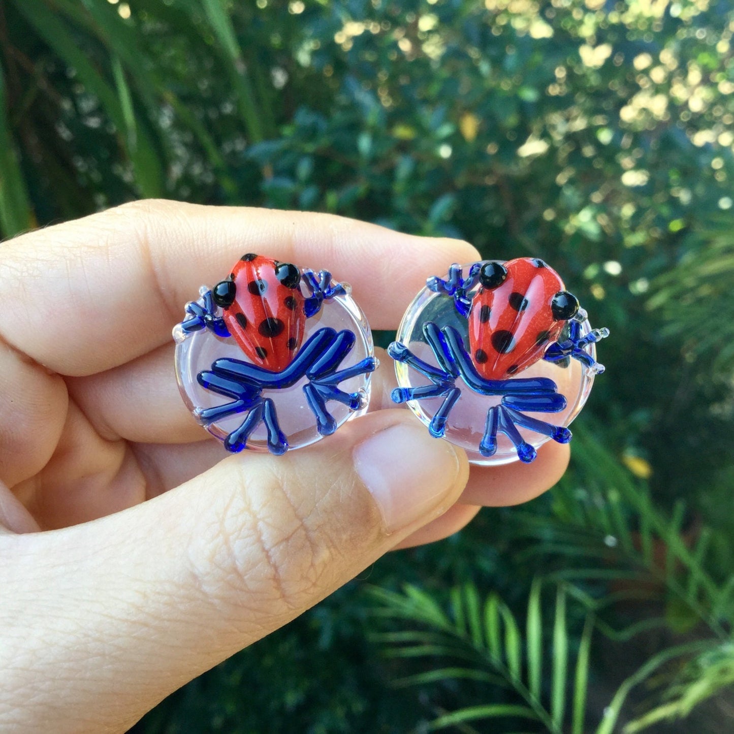 1 Pair (2 Pieces) Red & Black Spotted Poison Tree Frog Plugs Glass