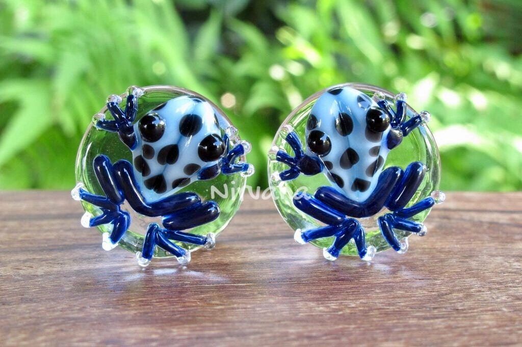 1 Pair (2 Pieces) Sky Blue Frogs with Black Spots Glass Plugs