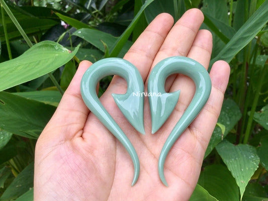 1 Pair (2 Pieces) Mint Green South Pacific Islands Tribal Fish Hooks