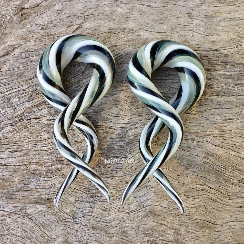 1 Pair (2 Pieces) Black, White & Silver Double Twist Glass Shapes