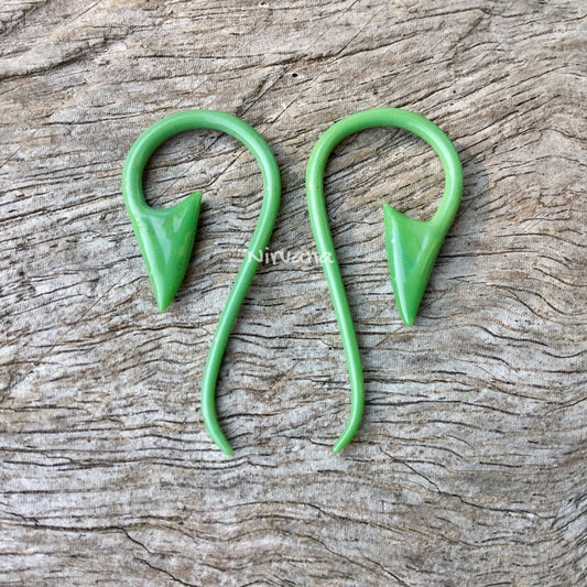 1 Pair (2 Pieces) Jade Green South Pacific Islands Tribal Fish Hooks