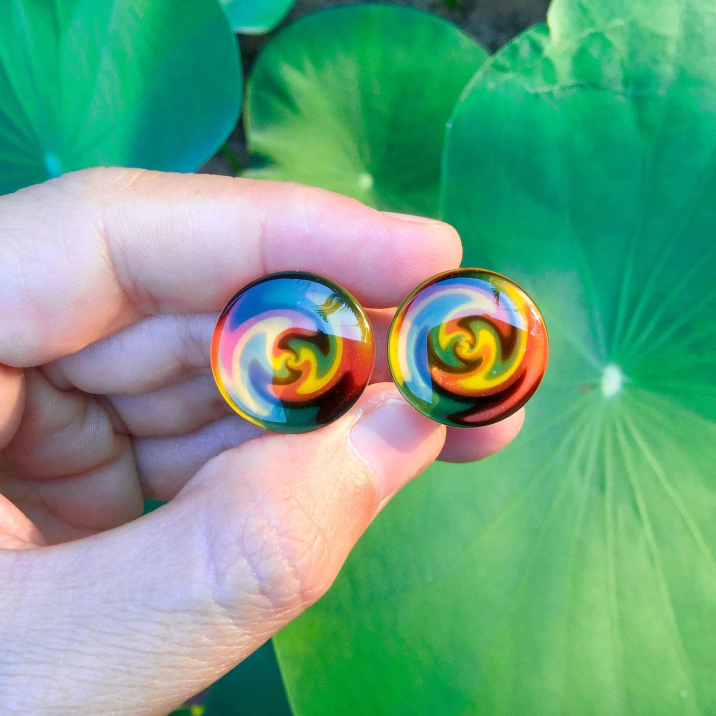 1 Pair (2 Pieces) Zig Zag Rasta on Clear Glass Plugs