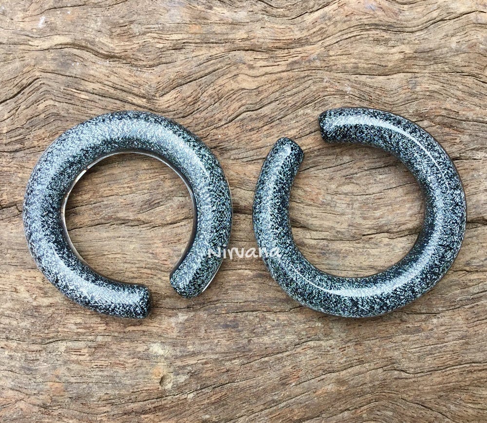 1 Pair (2 Pieces) Dark Silver Dichroic Glass Hoops