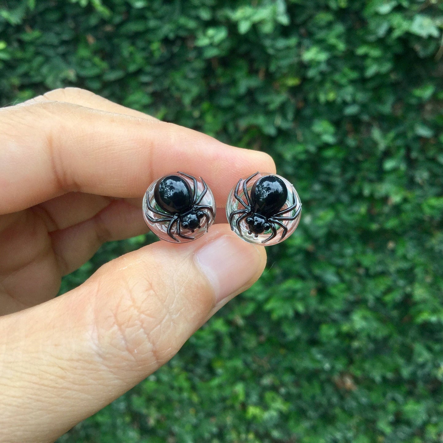 1 Pair (2 Pieces) Black Widow Spider Glass Plugs