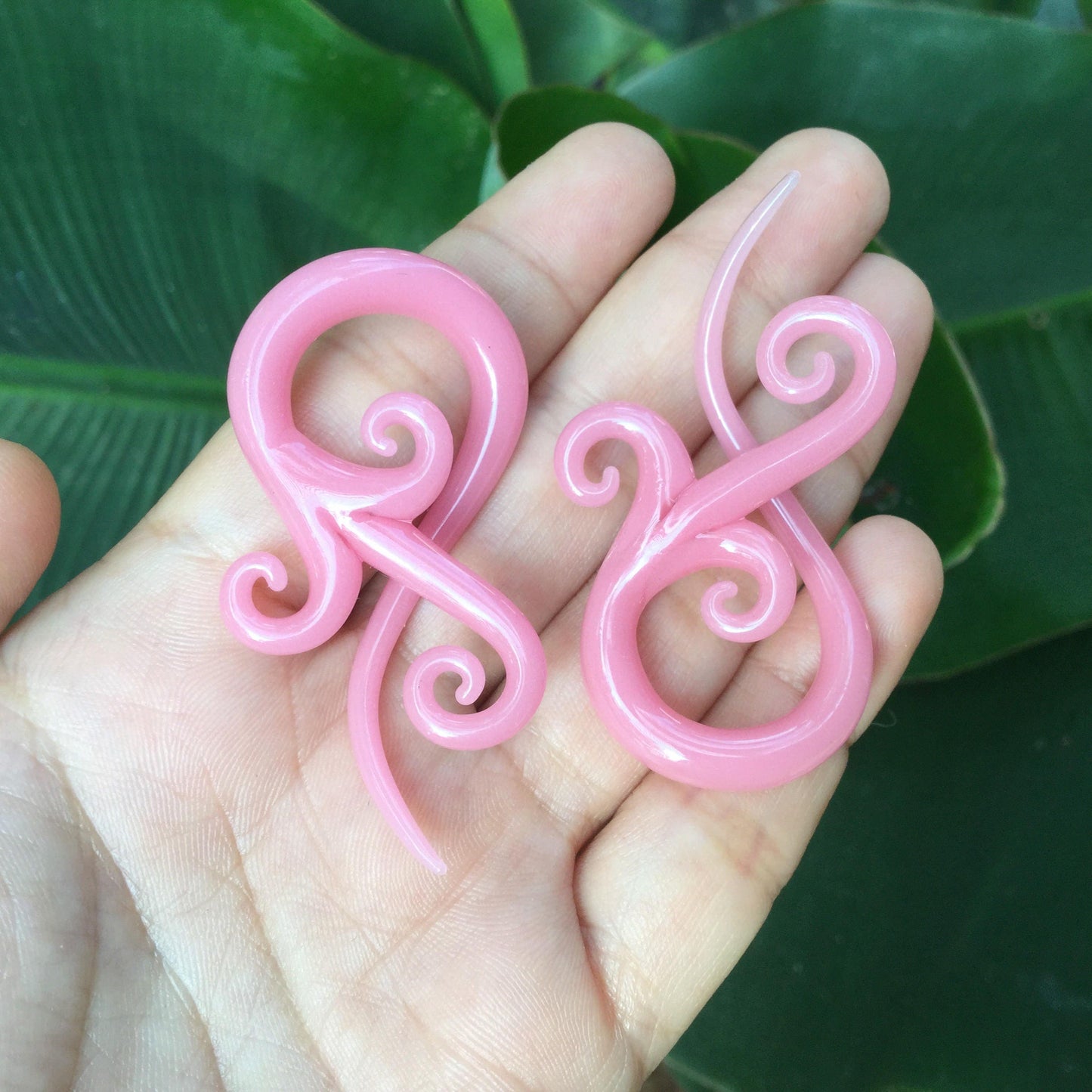1 Pair (2 Pieces) Pink Bonita Ear Spirals