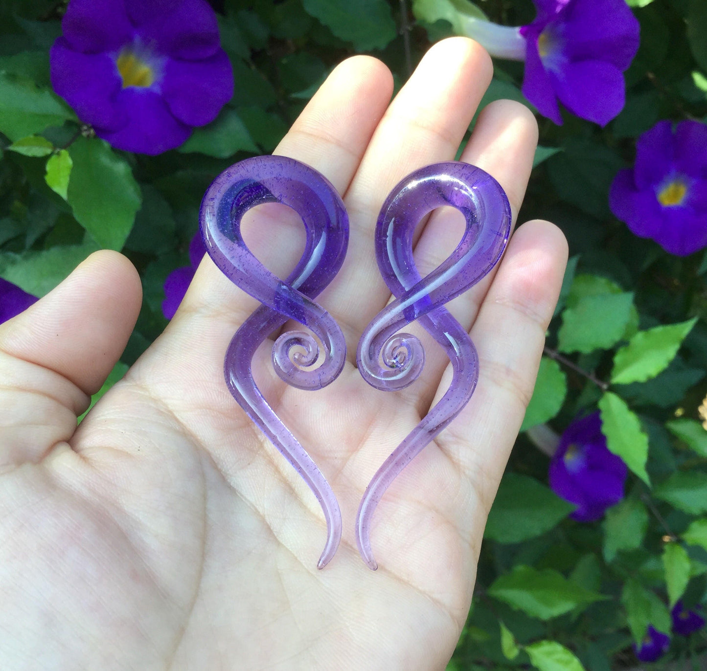 1 Pair (2 Pieces) Purple Rain Bubbles Glass Note Spirals