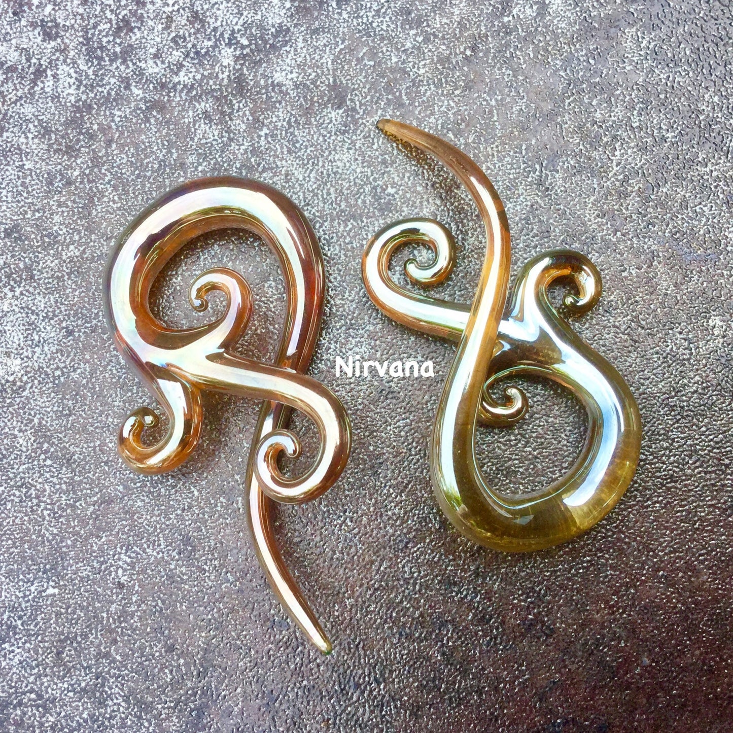 1 Pair (2 Pieces) Real Silver/Gold Color Glass Bonita Spirals