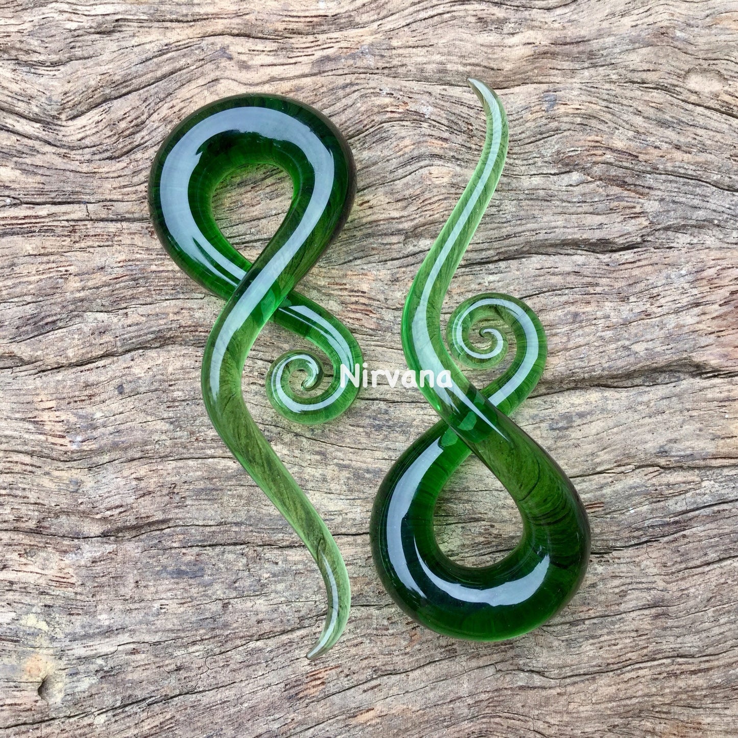 1 Pair (2 Pieces) Translucent Green Note Spirals
