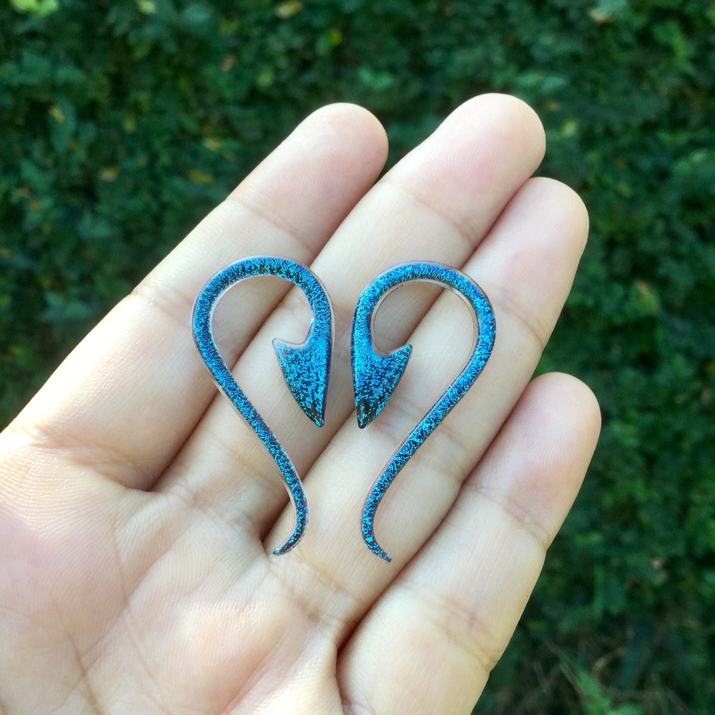 1 Pair (2 Pieces) Aqua Dichroic Glass South Pacific Islands Tribal Fish Hooks