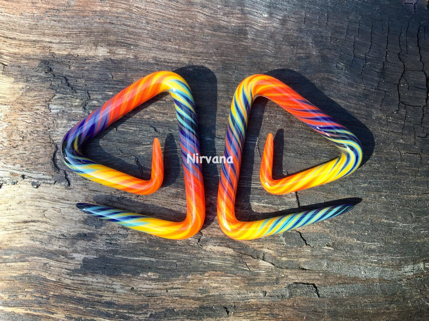1 Pair (2 Pieces) Rainbow Free-Style Triangle Spirals Glass