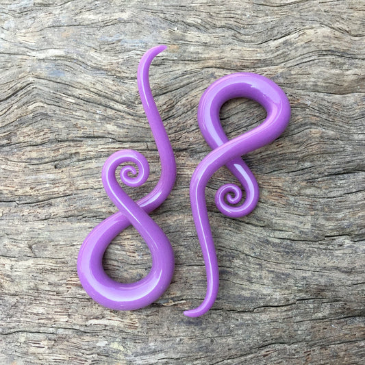 1 Pair (2 Pieces) Mauve Note Spirals