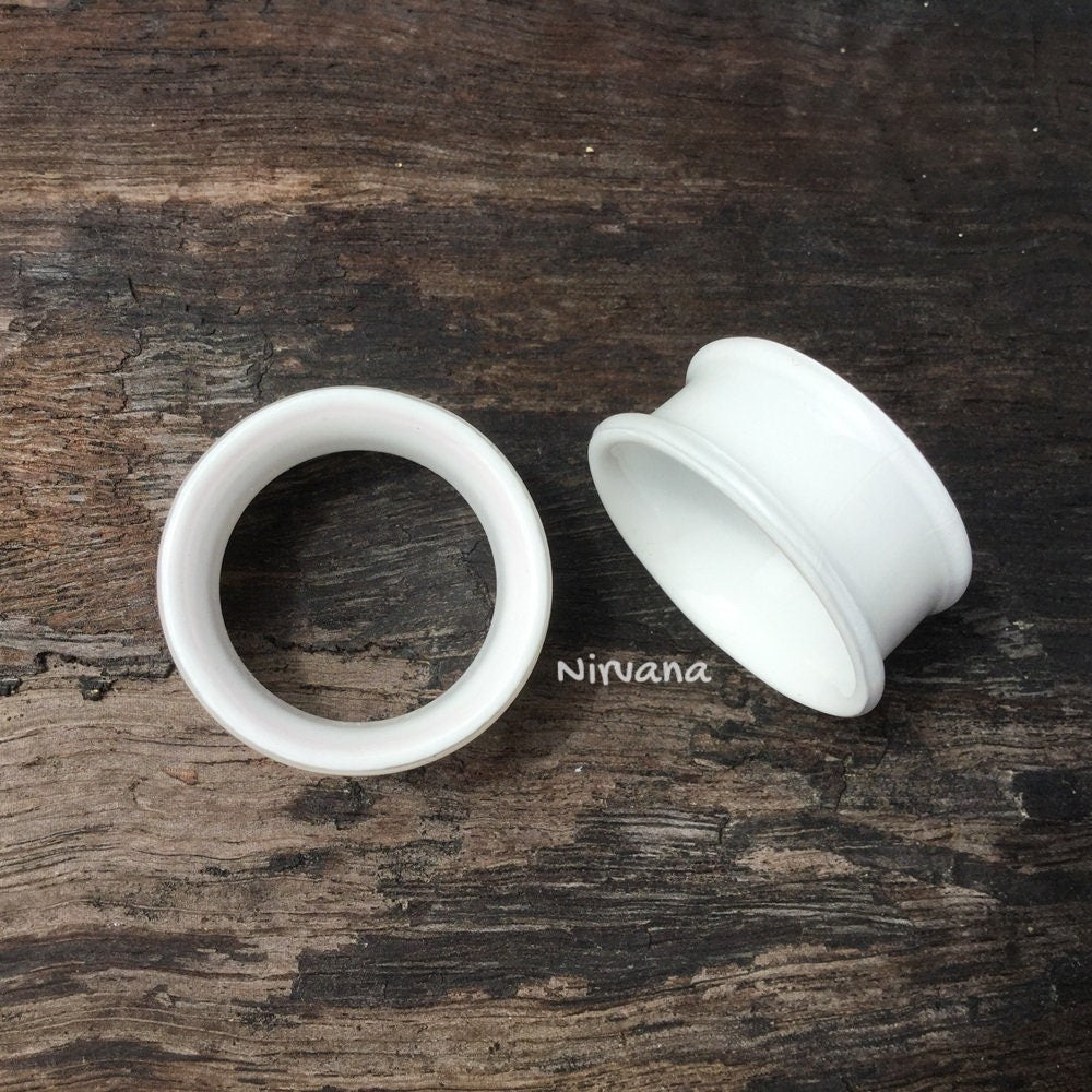 1 Pair (2 Pieces) White Tunnels Pyrex Glass Gauges