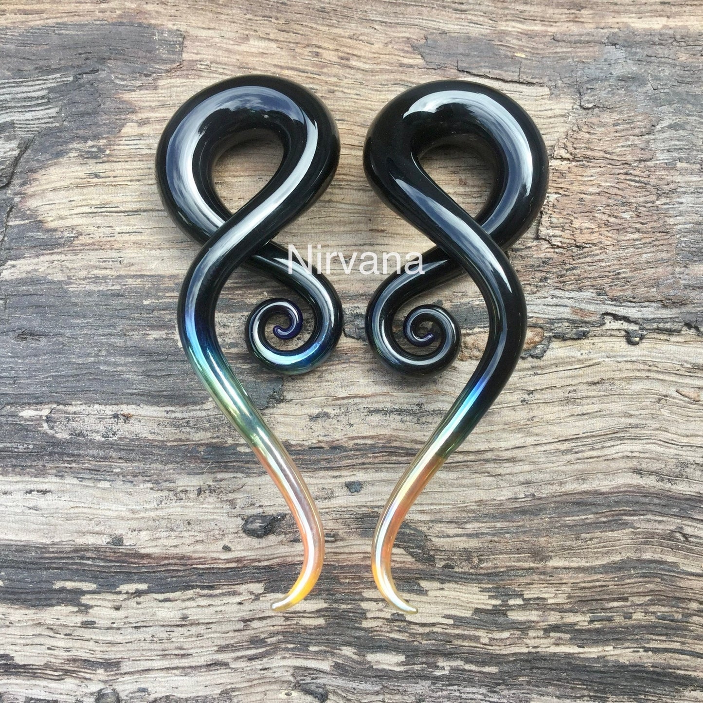 1 Pair (2 Pieces) Black & Silver/Gold Oil Slick Note Spirals