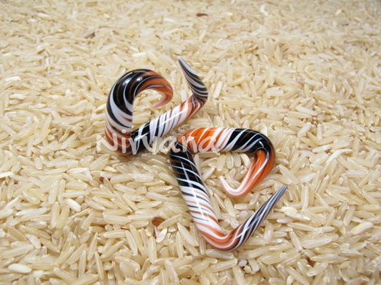 1 Pair (2 Pieces) Orange/Black/White Free Style Triangle Spirals Glass