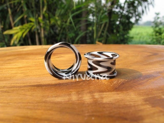 1 Pair (2 Pieces) Zig Zag Black & White Tunnels Glass