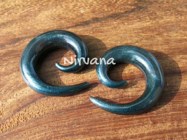 1 Pair (2 Pieces) Solid Color or Encased Unobtanium Ear Classic Spirals