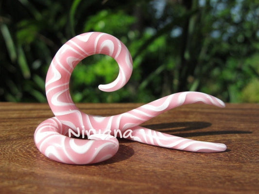 1 Pair (2 Pieces) Snake Pattern Thai Spirals Pyrex Glass