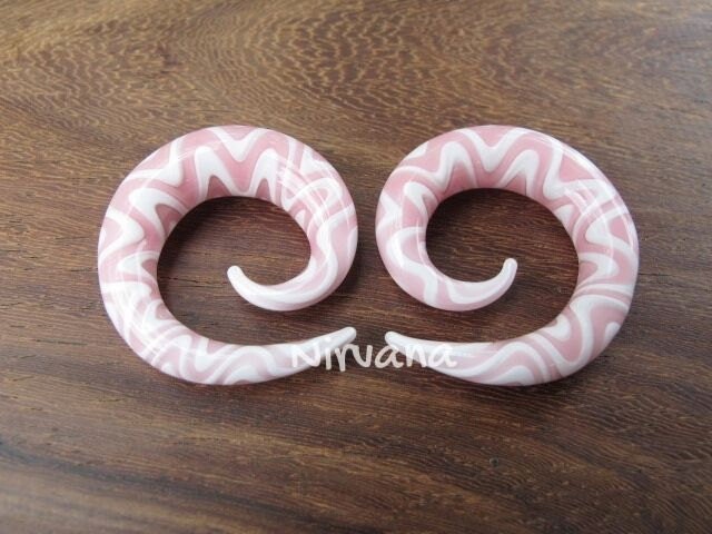 1 Pair (2 Pieces) Pink & White Snake Classic Spirals Glass