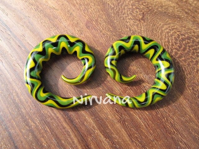 1 Pair (2 Pieces) Jamaica Snake Classic Spirals Glass