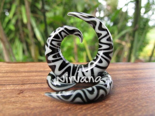 1 Pair (2 Pieces) Black & Mint Snake Spirals Glass