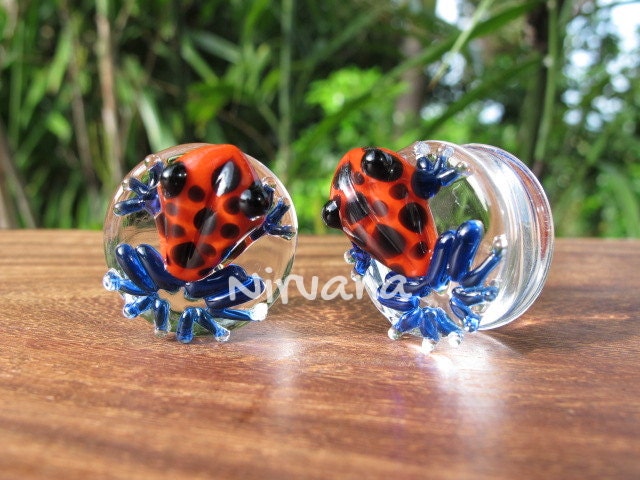 1 Pair (2 Pieces) Red & Black Spotted Poison Tree Frog Plugs Glass