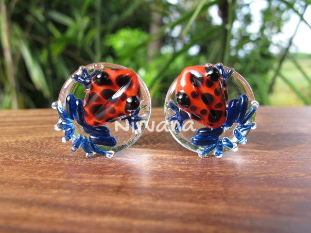 1 Pair (2 Pieces) Red & Black Spotted Poison Tree Frog Plugs Glass