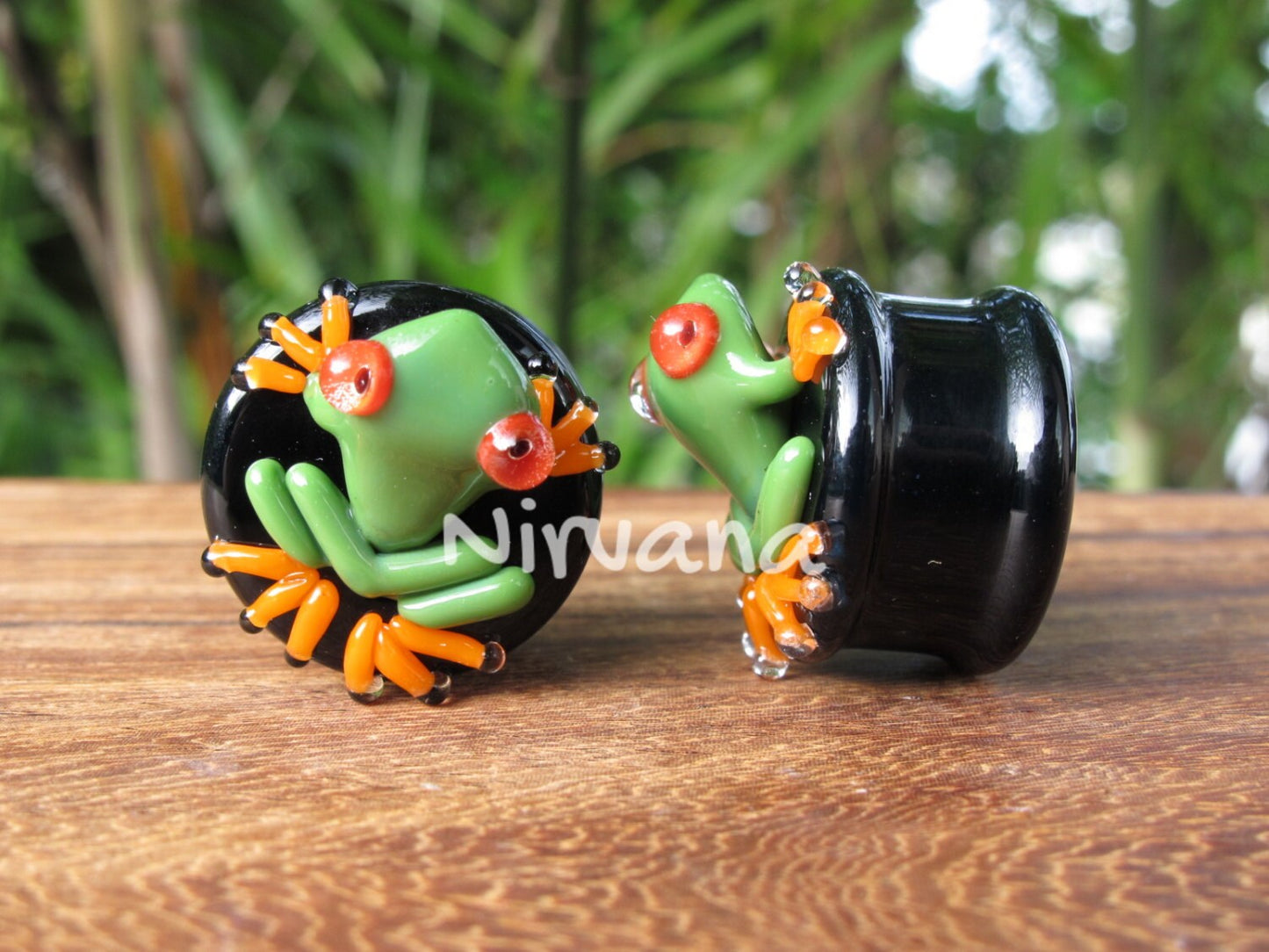 1 Pair (2 Pieces) Green Poison Tree Frog with Orange Legs on Black Plugs