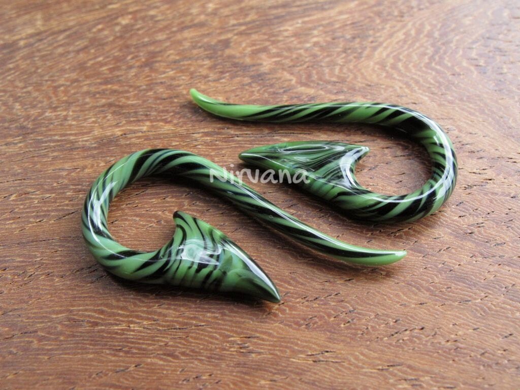 1 Pair (2 Pieces) Jade & Black Free-Style South Pacific Islands Glass Tribal Fish Hooks