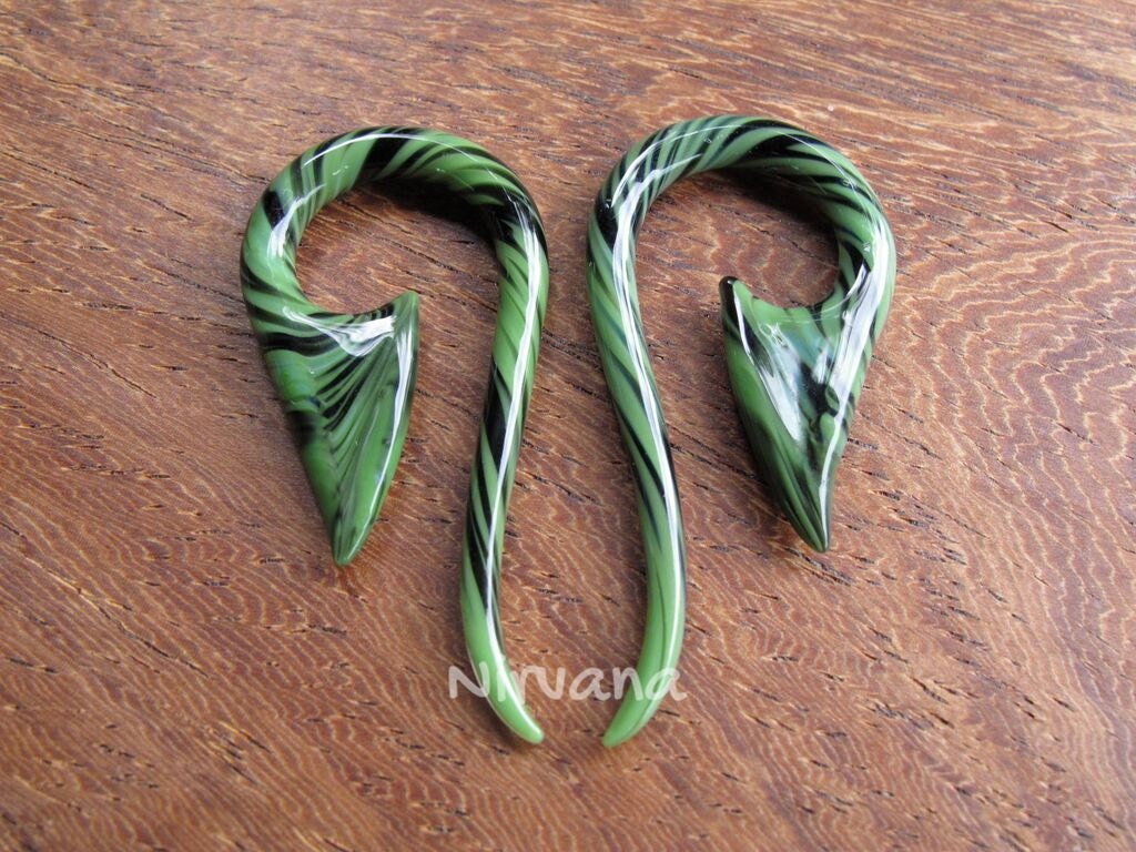1 Pair (2 Pieces) Jade & Black Free-Style South Pacific Islands Glass Tribal Fish Hooks