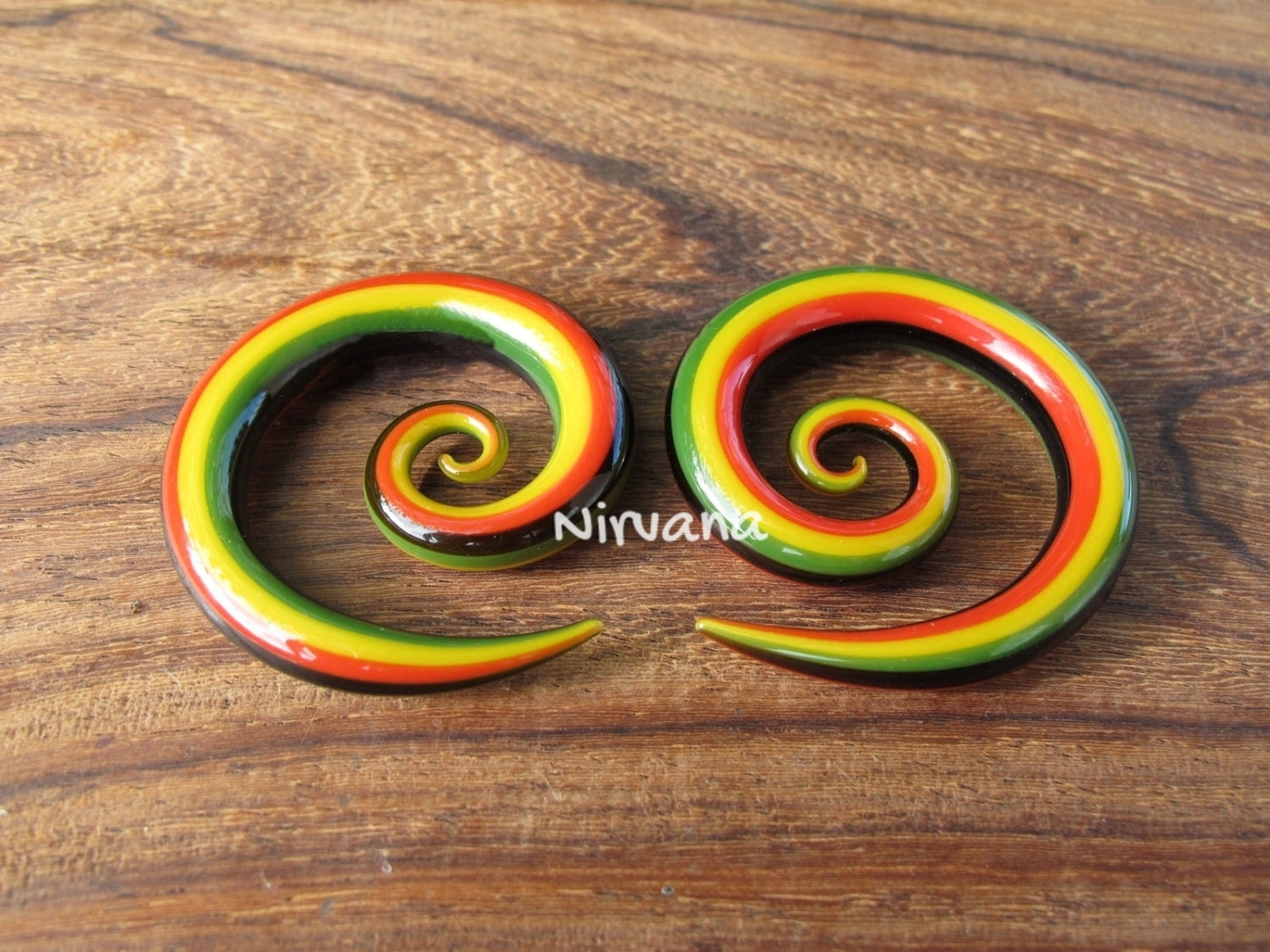 1 Pair (2 Pieces) Rasta Parallels Stripes Pattern Super Spirals Glass
