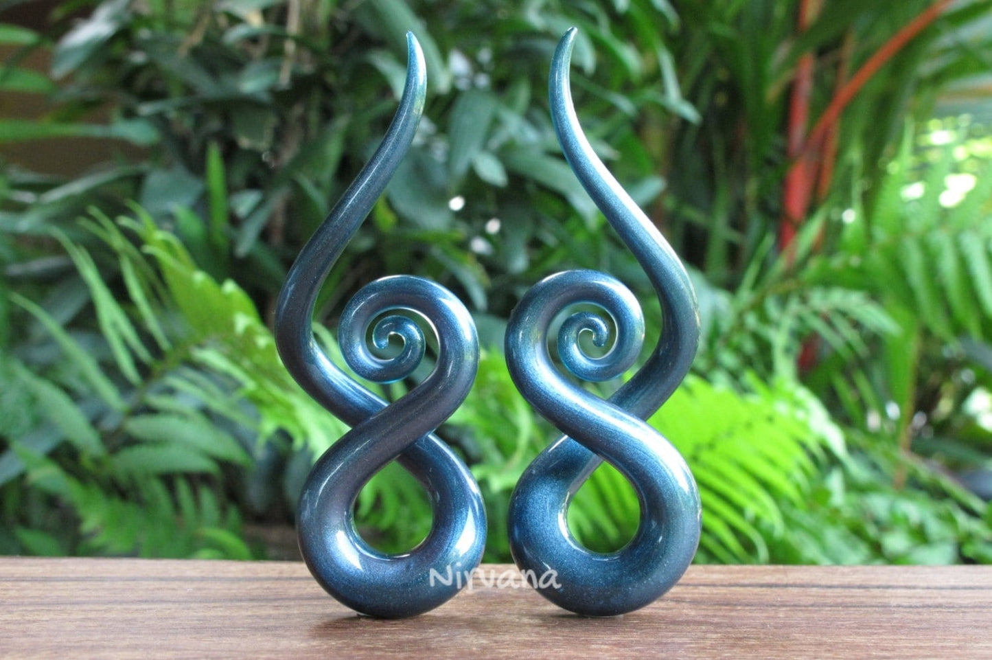 1 Pair (2 Pieces) New Photos Solid Color Unobtanium Glass Note Spirals