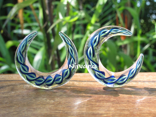 1 Pair (2 Pieces) Glass Cobalt Blue & Jade Green Encased Twist Septum Pinchers