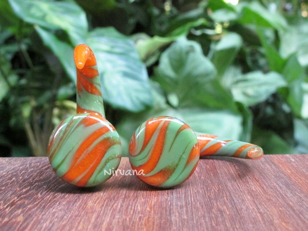 1 Pair (2 Pieces) Jade Green & Orange Claws Free-Style Pattern