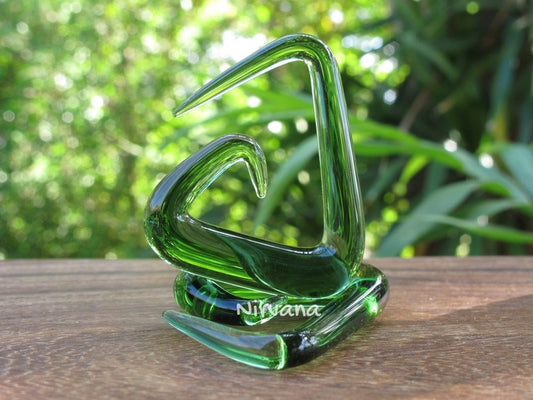 1 Pair (2 Pieces) Translucent Green Triangle Spirals