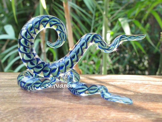 1 Pair (2 Pieces) Encased Twist Cobalt Blue & Jade Green Spiral Drops