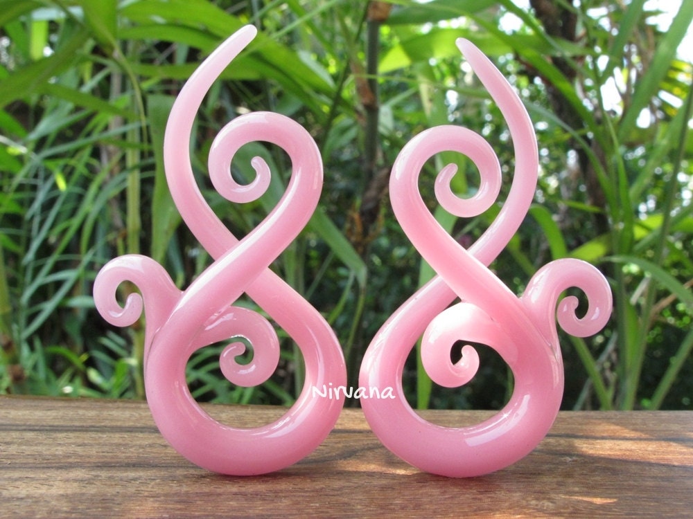 1 Pair (2 Pieces) Pink Bonita Ear Spirals