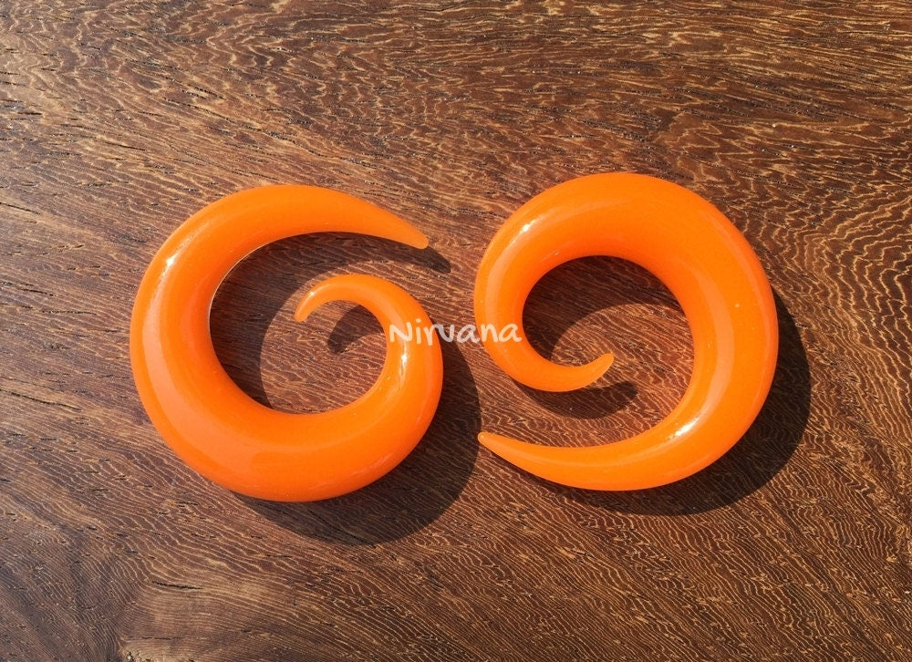 1 Pair (2 Pieces) Orange Classic Spirals