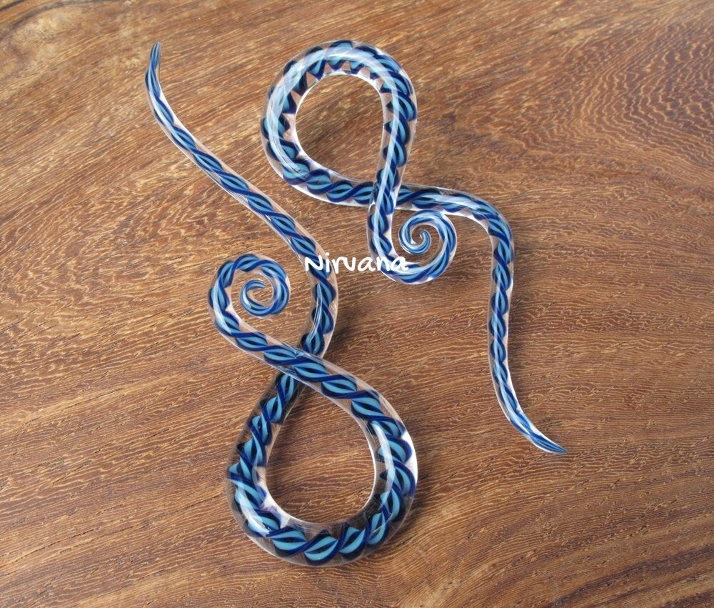 1 Pair (2 Pieces) Aqua & Cobalt Blue Twist Encased Glass Note Shapes